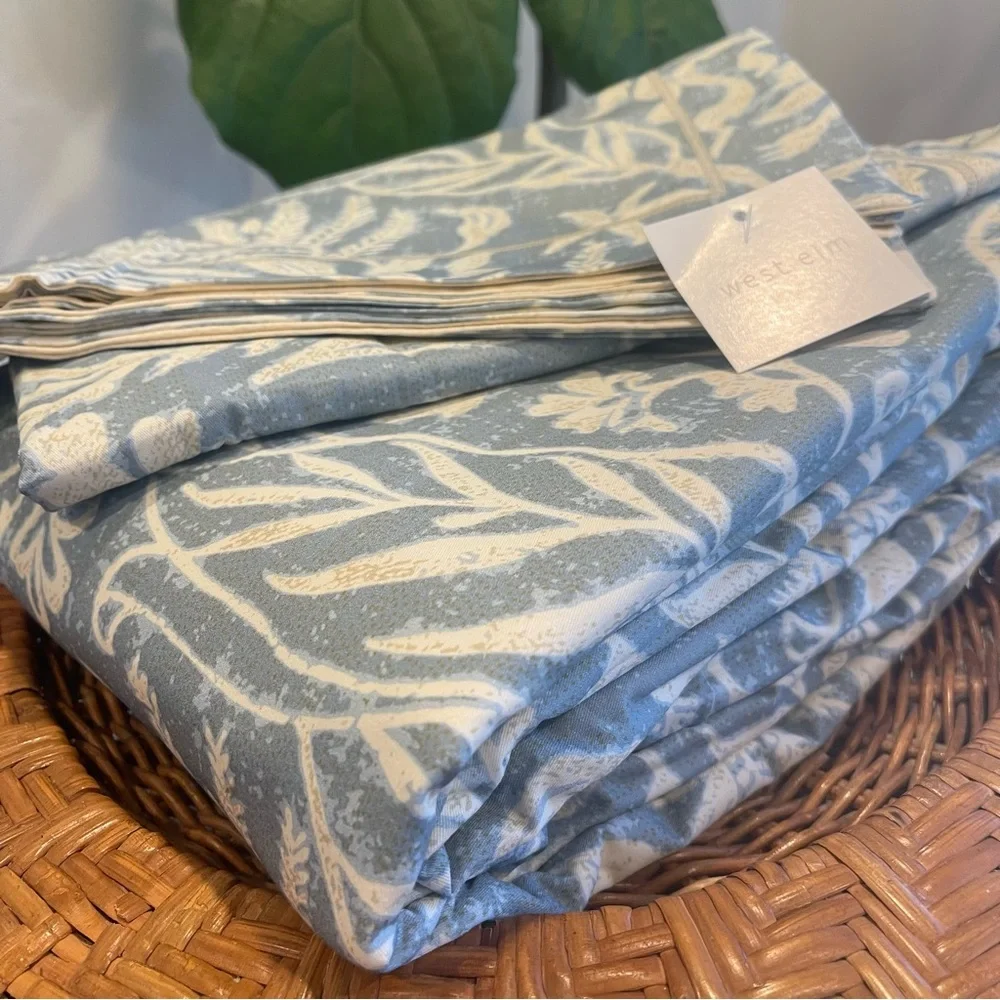 NEW West Elm Blue Cotton Floral Botanical Queen / King Bedding Duvet & Sham Set